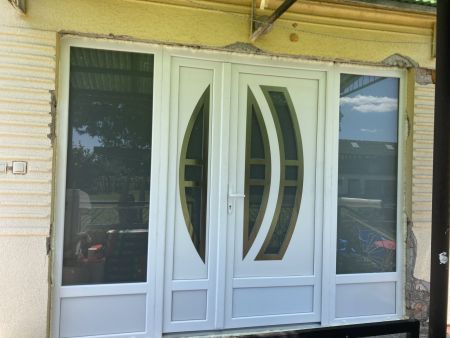 ulazna sa dva svetlarnika